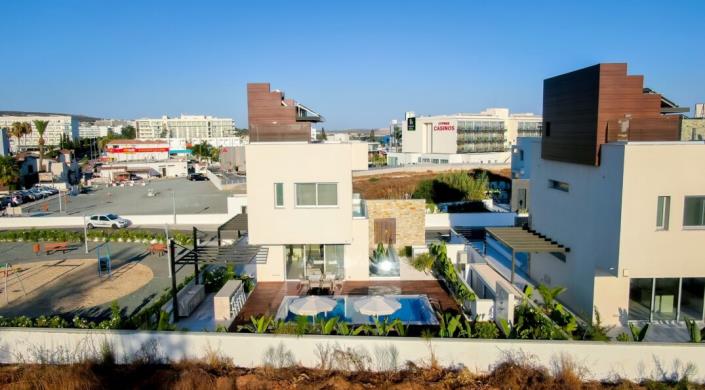 Image No.6-4 Bed Villa / Detached for sale