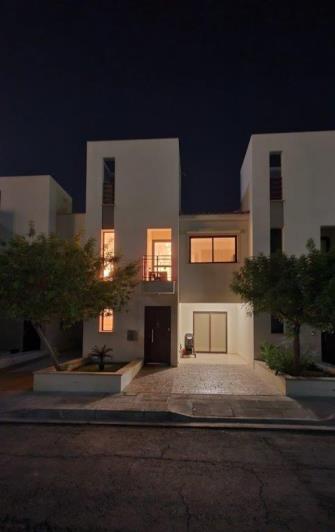 Image No.14-Maison de ville de 3 chambres à vendre à Mouttayiaka