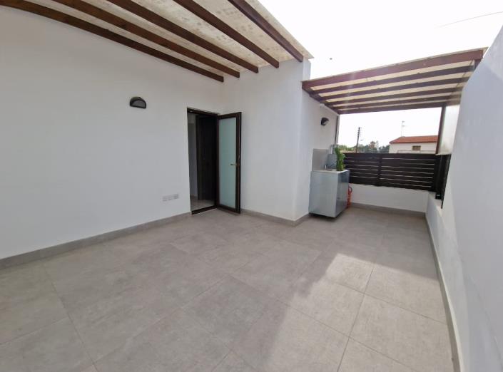 Image No.10-2 Bed House for sale