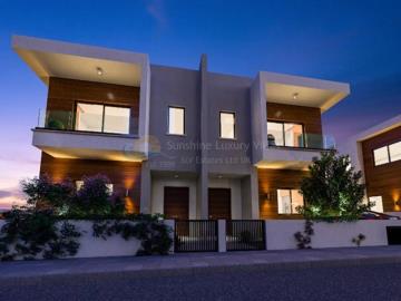1 - Mouttayiaka, Maison de ville