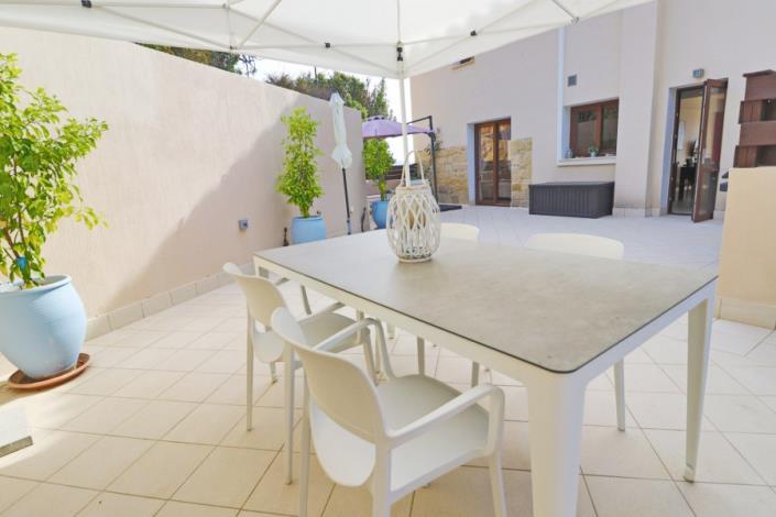 Image No.3-Appartement de 2 chambres à vendre à Peyia