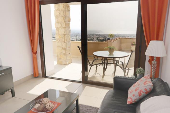 Image No.5-Appartement de 2 chambres à vendre à Peyia