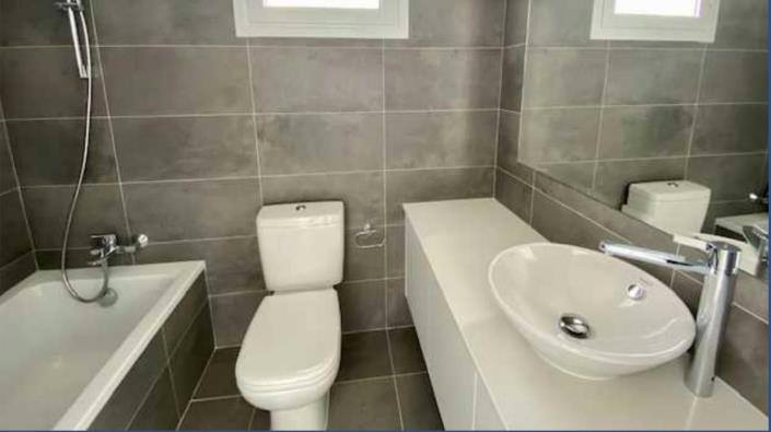 Image No.5-3 Bed Villa for sale