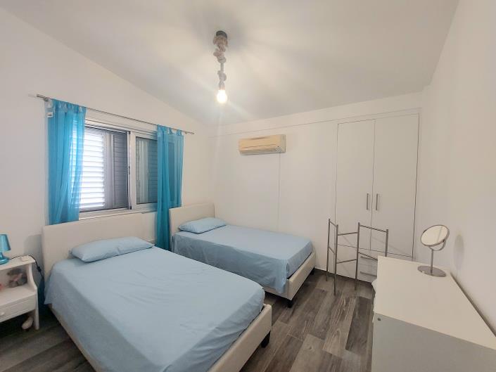 Image No.7-2 Bed Townhouse for sale