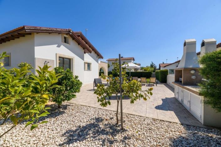 Image No.12-3 Bed Villa for sale