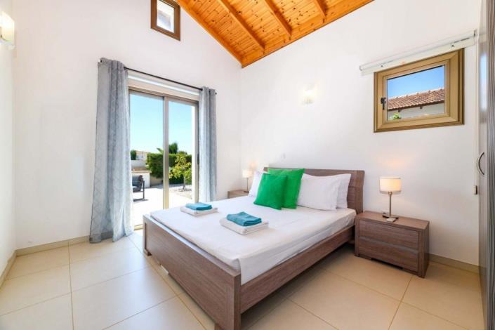 Image No.9-3 Bed Villa for sale