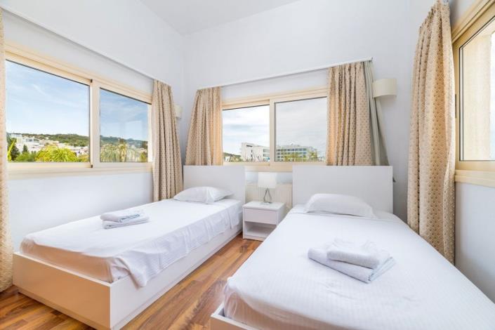 Image No.11-3 Bed House/Villa for sale