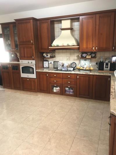 Image No.10-Maison / Villa de 4 chambres à vendre à Oroklini