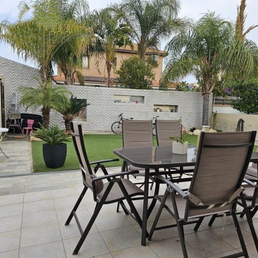 Image No.22-Maison / Villa de 4 chambres à vendre à Aradippou