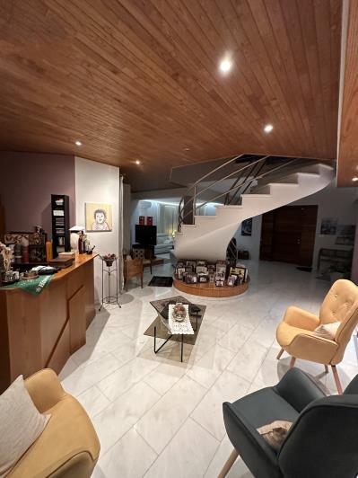 Image No.10-4 Bed House/Villa for sale