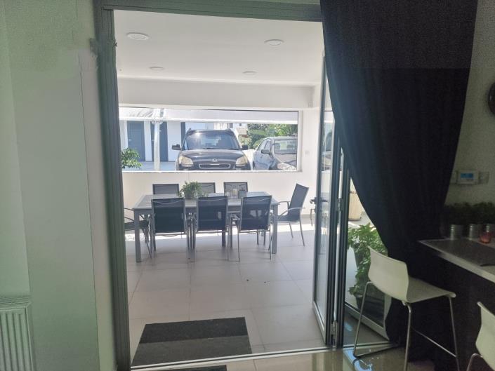 Image No.5-Maison / Villa de 5 chambres à vendre à Aradippou