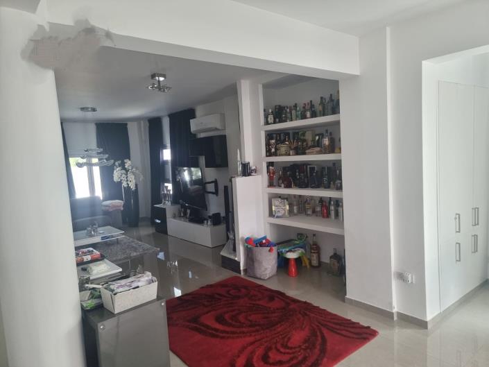 Image No.6-Maison / Villa de 5 chambres à vendre à Aradippou