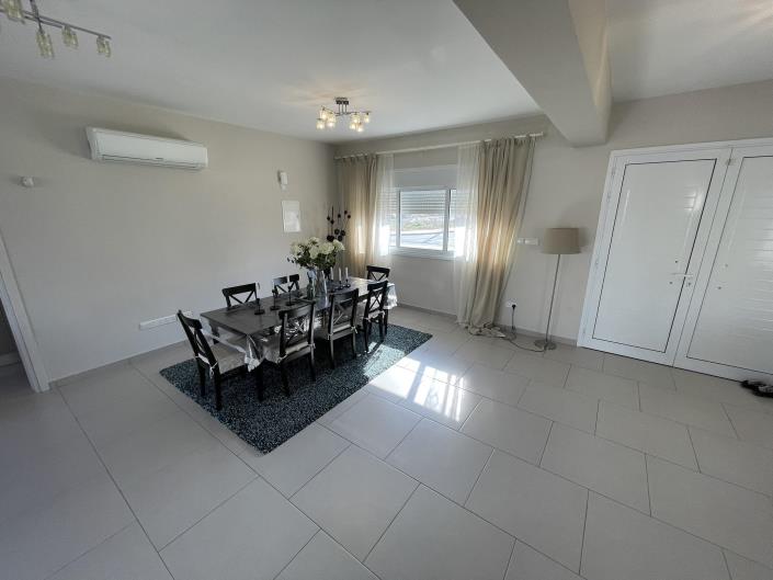 Image No.5-Villa / Détaché de 4 chambres à vendre à Leivadia