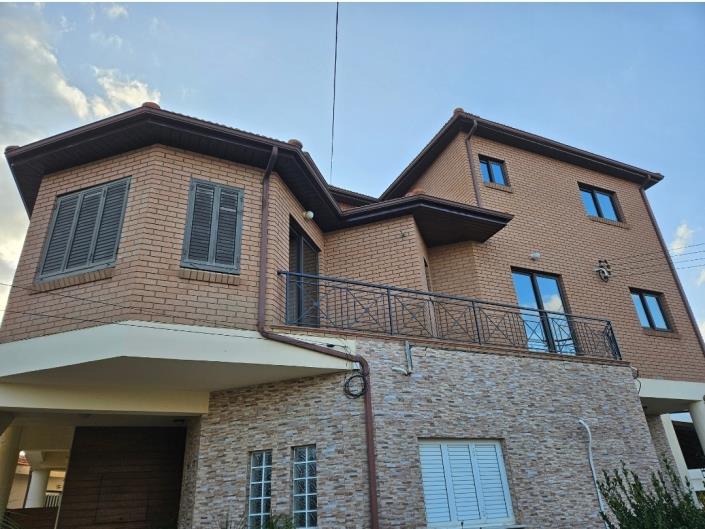 Image No.2-Villa de 7 chambres à vendre à Lakatamia