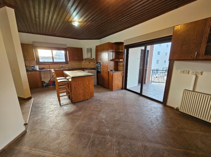 Image No.8-Villa de 7 chambres à vendre à Lakatamia