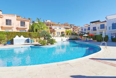 Appartement de 3 chambres à vendre à Peyia