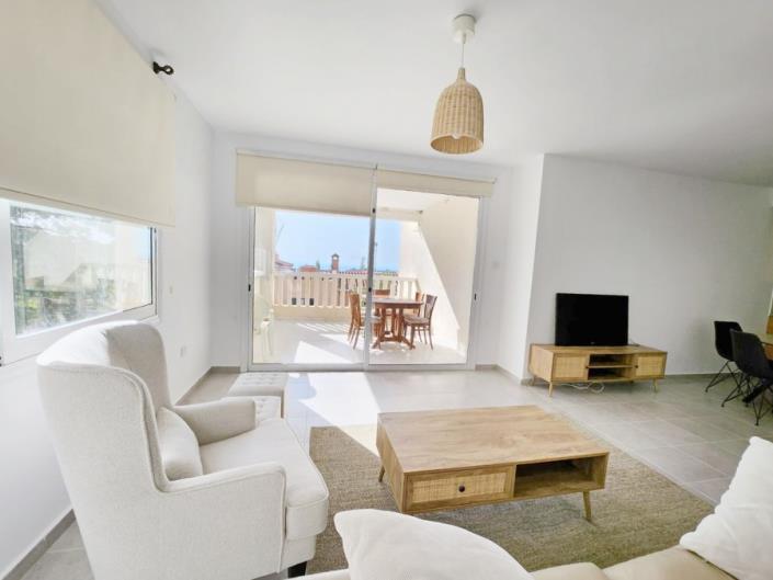 Image No.5-Appartement de 3 chambres à vendre à Peyia