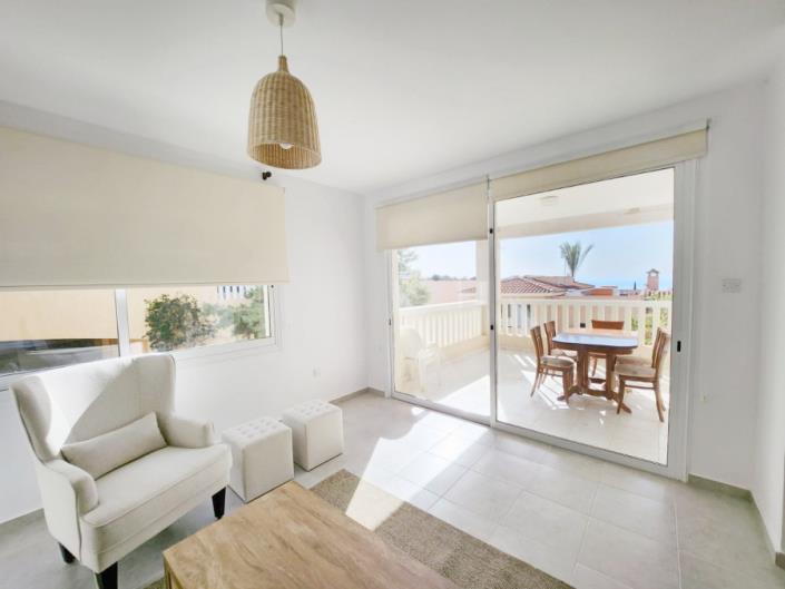 Image No.6-Appartement de 3 chambres à vendre à Peyia