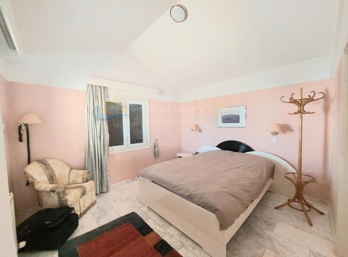 Image No.2-3 Bed Villa for sale