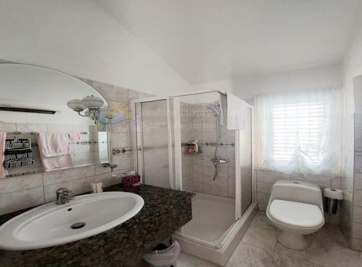 Image No.3-3 Bed Villa for sale