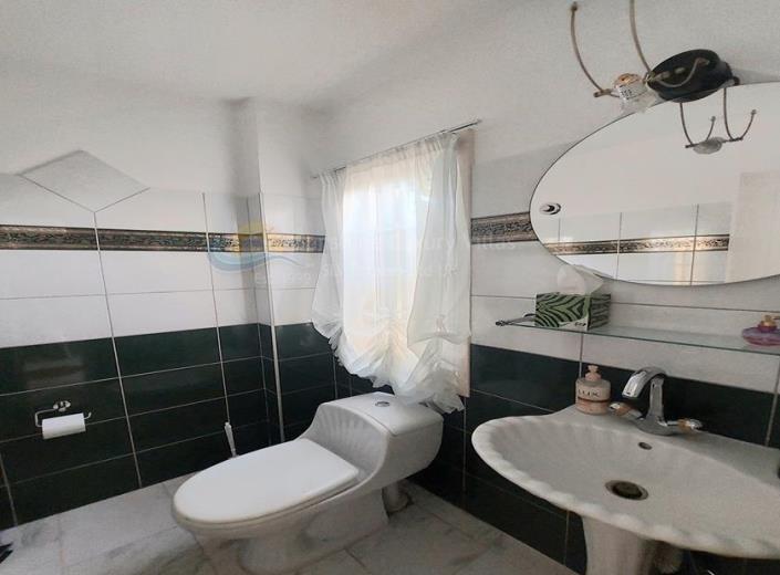 Image No.9-3 Bed Villa for sale