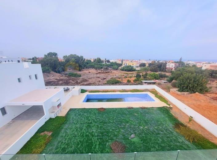 Image No.35-Villa de 4 chambres à vendre à Paralimni