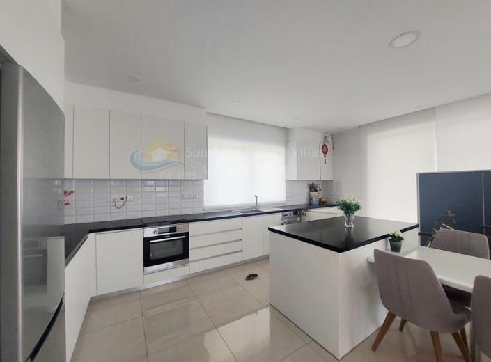 Image No.17-Villa de 4 chambres à vendre à Paralimni