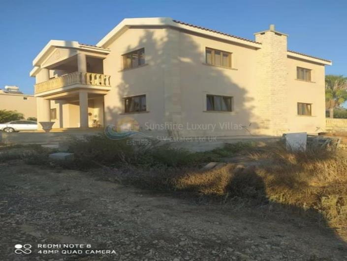 Image No.1-Villa de 4 chambres à vendre à Sotira