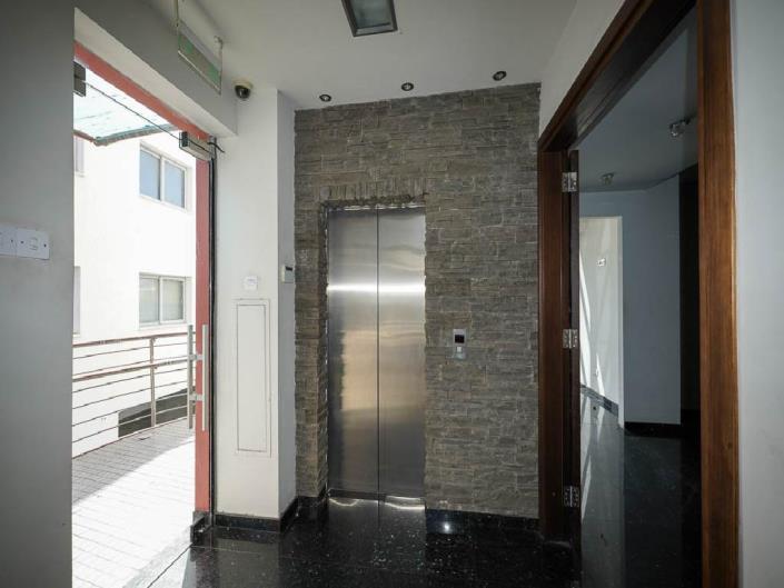 Image No.9-Commercial à vendre à Strovolos