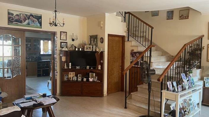 Image No.3-3 Bed Semi-Detached for sale