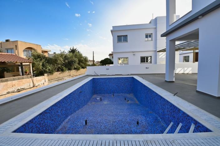 Image No.24-4 Bed House/Villa for sale