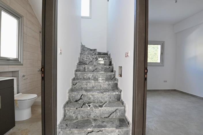 Image No.5-4 Bed House/Villa for sale