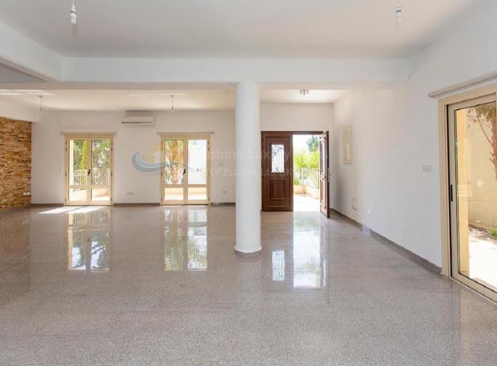 Image No.9-Commercial de 8 chambres à vendre à Limassol