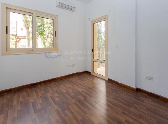 Image No.13-Commercial de 8 chambres à vendre à Limassol