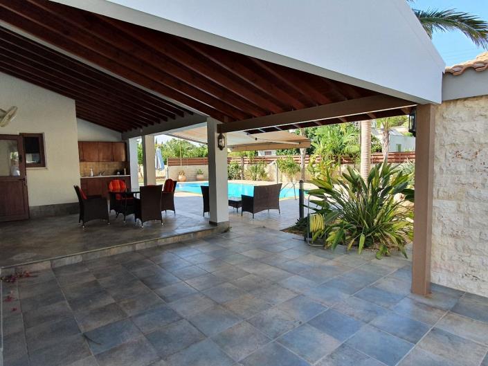 Image No.17-4 Bed Villa for sale