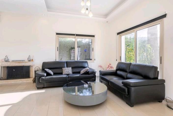 Image No.4-5 Bed Villa for sale