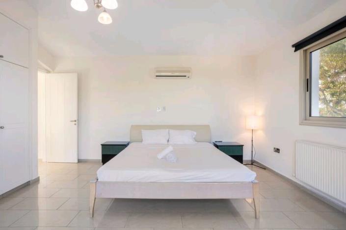 Image No.14-5 Bed Villa for sale