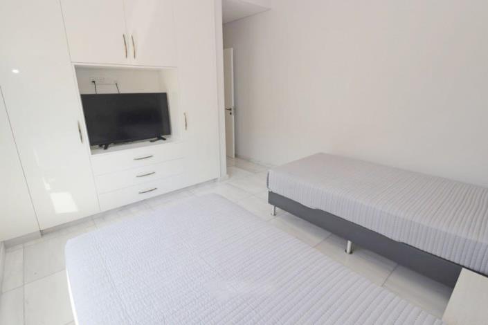 Image No.32-4 Bed Penthouse for sale