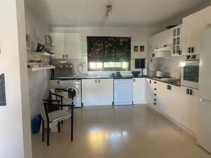 Image No.8-4 Bed Townhouse for sale