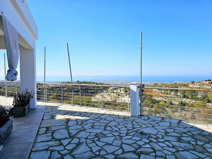 Image No.17-4 Bed Bungalow for sale