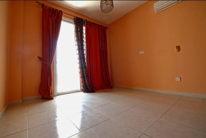 Image No.10-3 Bed Apartment for sale