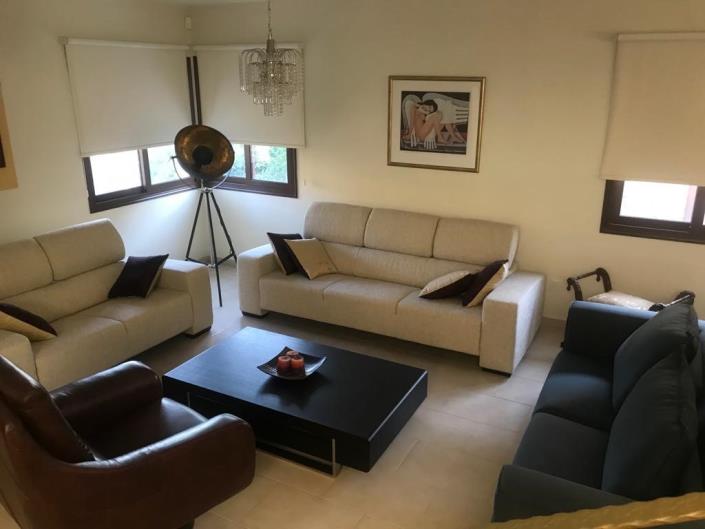 Image No.2-3 Bed Villa for sale