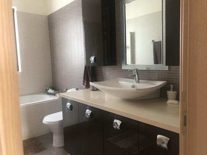 Image No.8-4 Bed Villa for sale