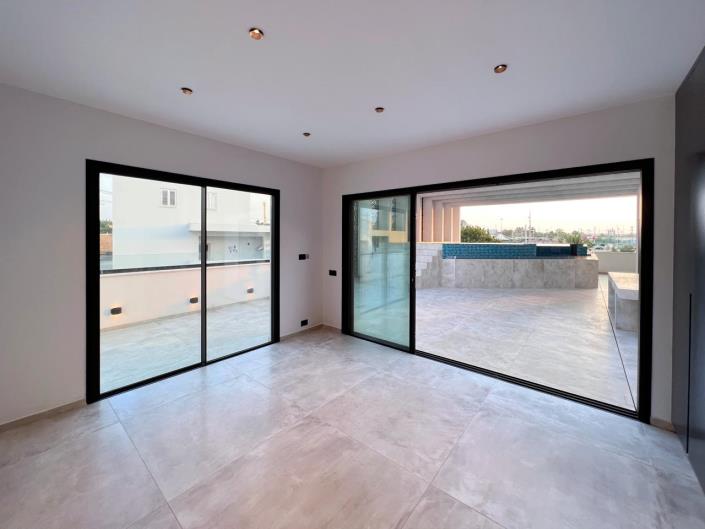 Image No.26-7 Bed Villa for sale