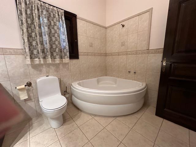 Image No.13-3 Bed Villa for sale