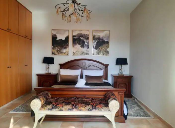 Image No.19-Villa de 4 chambres à vendre à Chlorakas