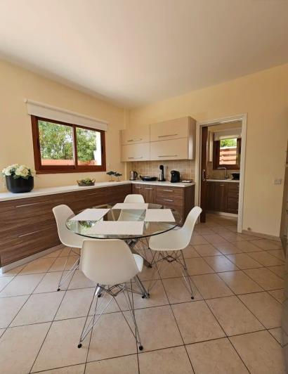 Image No.3-3 Bed Villa for sale