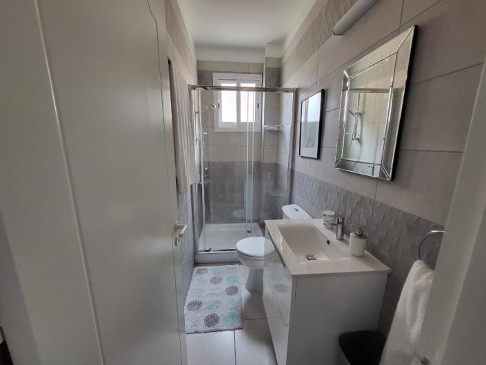 Image No.20-4 Bed Townhouse for sale