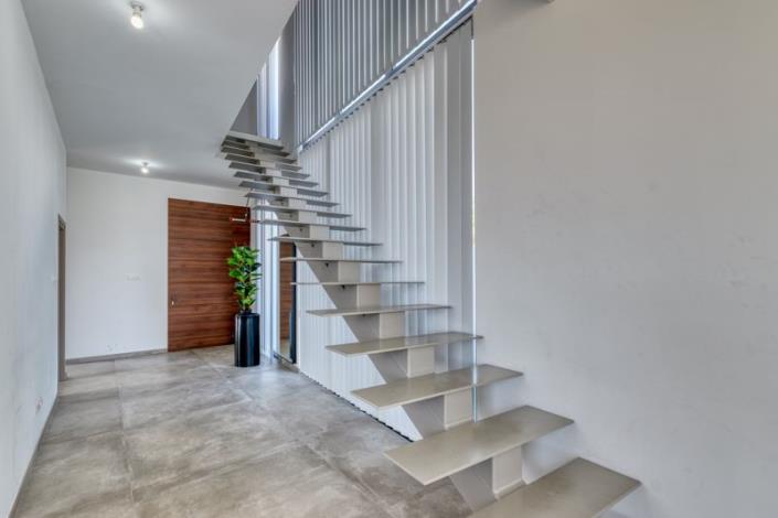 Image No.7-Villa de 4 chambres à vendre à Aradippou