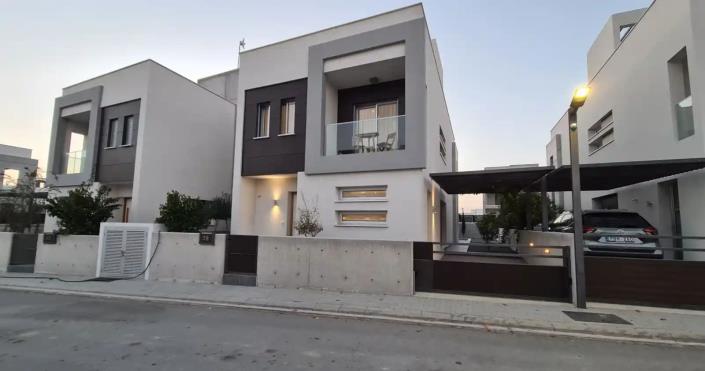 Image No.14-3 Bed Villa for sale